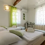 Zelda Comfortable Hotel Medulin