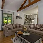 Zelda Comfortable 3*