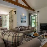 Zelda Comfortable Hotel