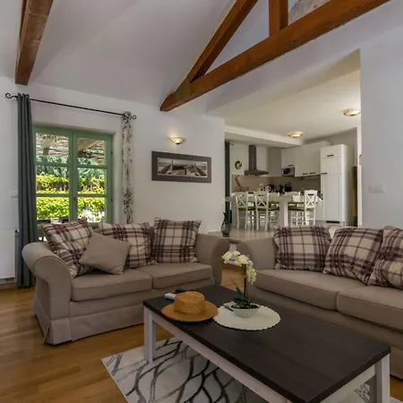 Zelda Comfortable 3*